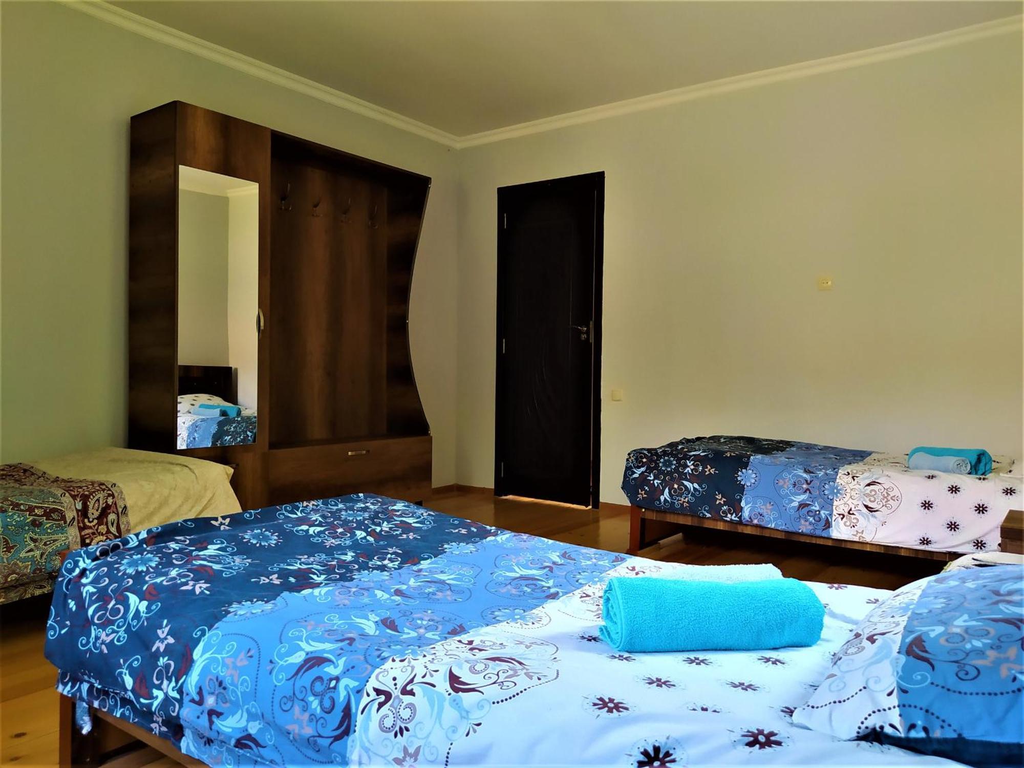 Gujejiani Guest House メスティア エクステリア 写真