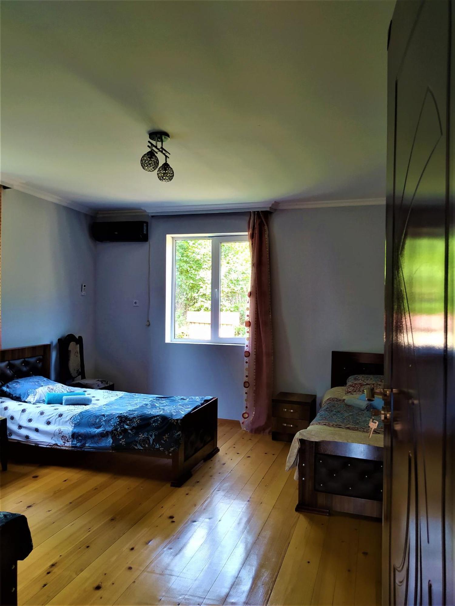 Gujejiani Guest House メスティア エクステリア 写真